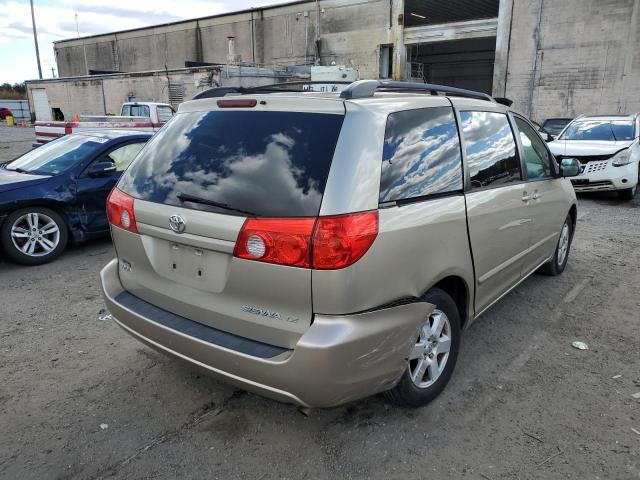 Photo 4 from auction – 2010 TOYOTA SIENNA CE with VIN 5TDKK4CC7AS296603