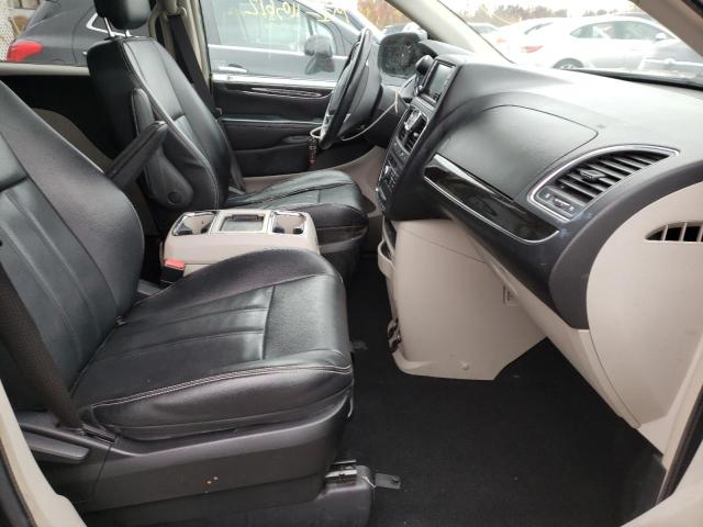 Photo 5 from auction – 2013 CHRYSLER TOWN & COU with VIN 2C4RC1BGXDR747762