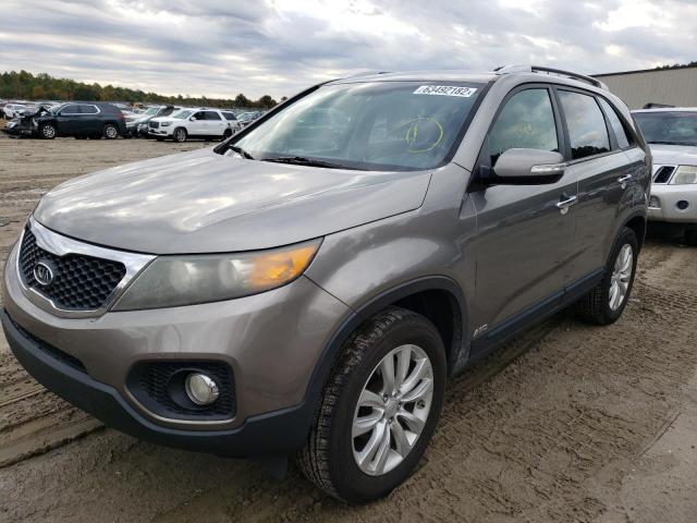 Photo 2 from auction – 2011 KIA SORENTO EX with VIN 5XYKUDA22BG055471