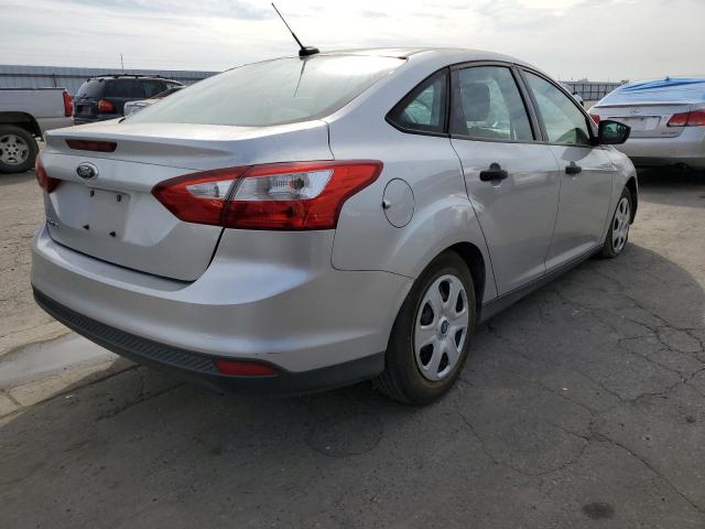 Photo 4 from auction – 2013 FORD FOCUS S with VIN 1FADP3E21DL211288