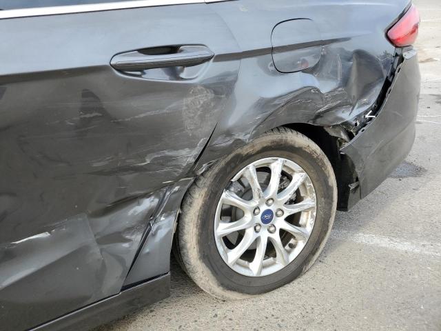 Photo 9 from auction – 2017 FORD FUSION S with VIN 3FA6P0G77HR110781