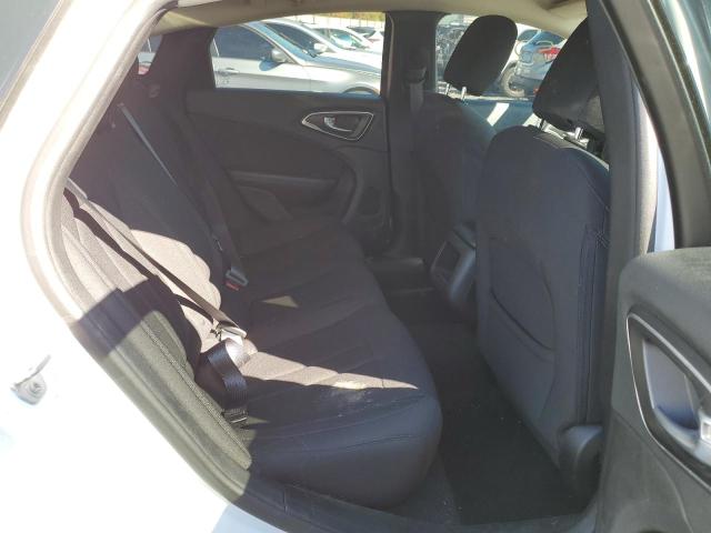 Photo 6 from auction – 2015 CHRYSLER 200 LIMITE with VIN 1C3CCCAB8FN605938