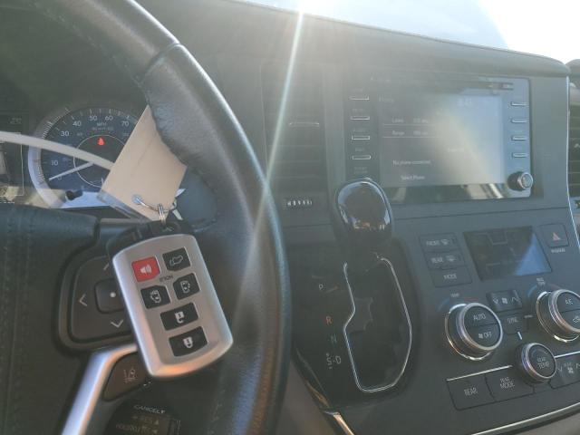 Photo 9 from auction – 2019 TOYOTA SIENNA XLE with VIN 5TDYZ3DC2KS982452