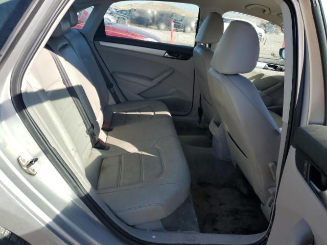 Photo 6 from auction – 2012 VOLKSWAGEN PASSAT SE with VIN 1VWBP7A38CC020549