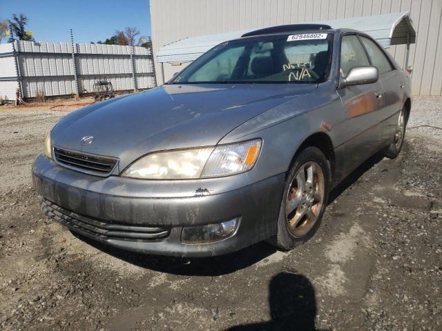 Photo 2 from auction – 2000 LEXUS ES 300 with VIN JT8BF28G1Y5084010
