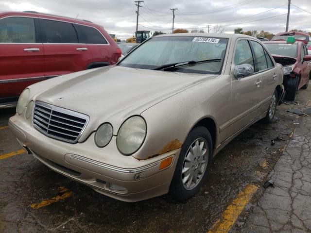Photo 2 from auction – 2000 MERCEDES-BENZ E 320 4MAT with VIN WDBJF82J0YX037073