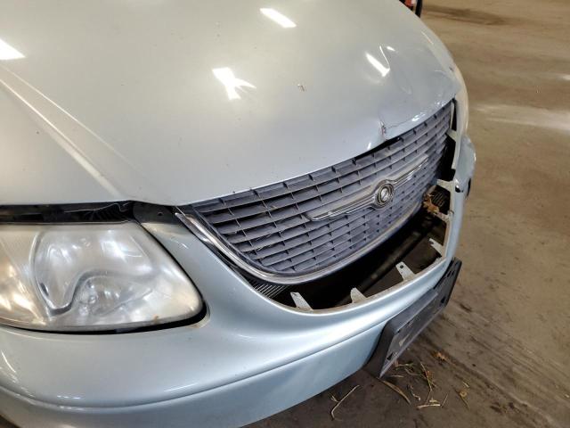 Photo 9 from auction – 2001 CHRYSLER TOWN & COU with VIN 2C8GP64L61R241178