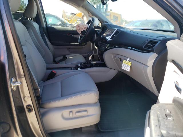 Photo 5 from auction – 2018 HONDA RIDGELINE with VIN 5FPYK3F72JB012177