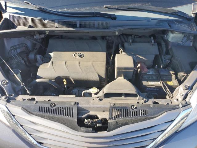 Photo 7 from auction – 2011 TOYOTA SIENNA XLE with VIN 5TDYK3DC0BS027556