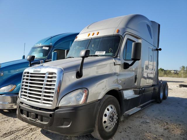 Photo 2 from auction – 2015 FREIGHTLINER CASCADIA 1 with VIN 3AKJGLD51FSGC0026
