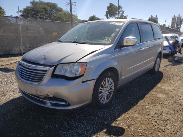 Photo 2 from auction – 2013 CHRYSLER TOWN & COU with VIN 2C4RC1CG2DR660050