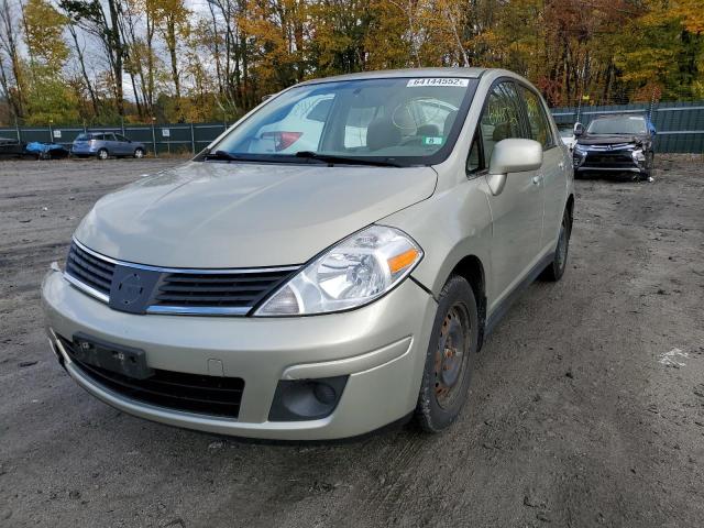 Zdjęcie 2 z aukcji – 2007 NISSAN VERSA S z VIN 3N1BC11E47L403575