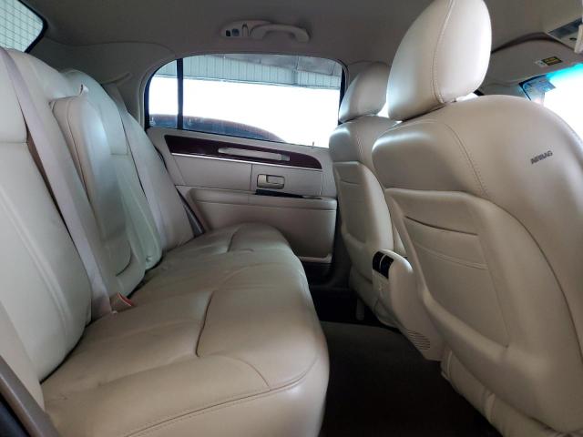 Photo 6 from auction – 2004 LINCOLN TOWN CAR U with VIN 1LNHM83W84Y682991