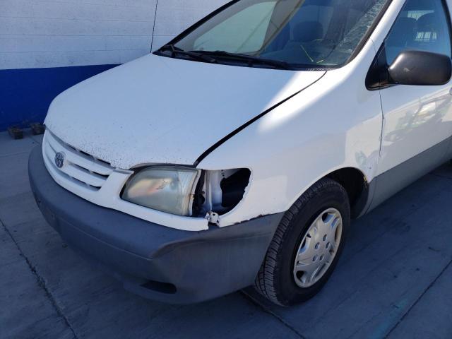 Photo 9 from auction – 2002 TOYOTA SIENNA CE with VIN 4T3ZF19C32U490554