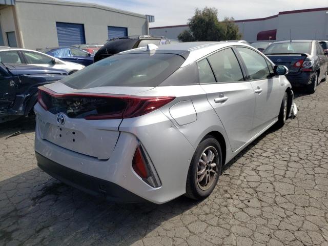 Photo 4 from auction – 2018 TOYOTA PRIUS PRIM with VIN JTDKARFPXJ3094595
