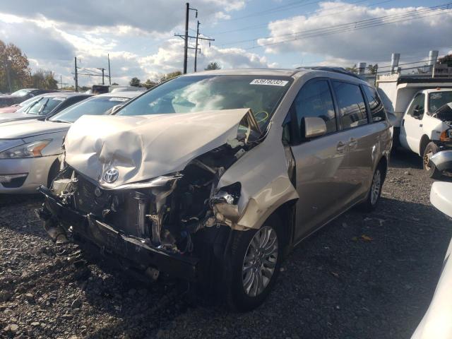 Photo 2 from auction – 2011 TOYOTA SIENNA XLE with VIN 5TDYK3DC2BS079352