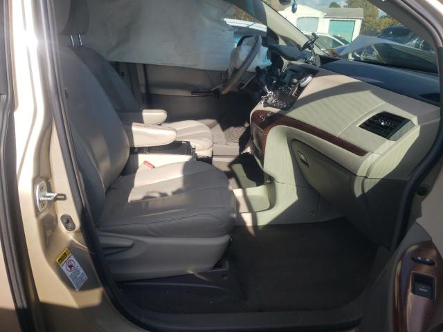 Photo 5 from auction – 2011 TOYOTA SIENNA XLE with VIN 5TDYK3DC2BS079352