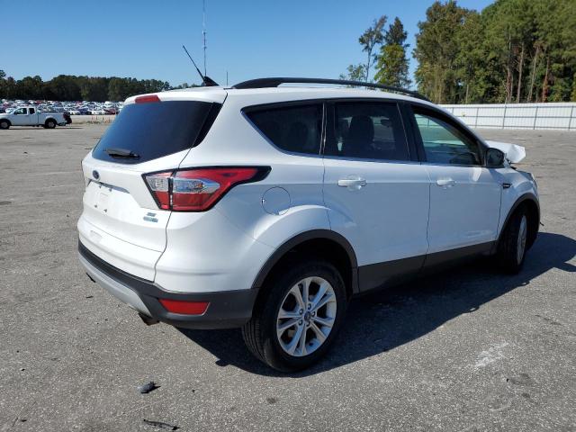 Photo 4 from auction – 2018 FORD ESCAPE SE with VIN 1FMCU9GDXJUC60166