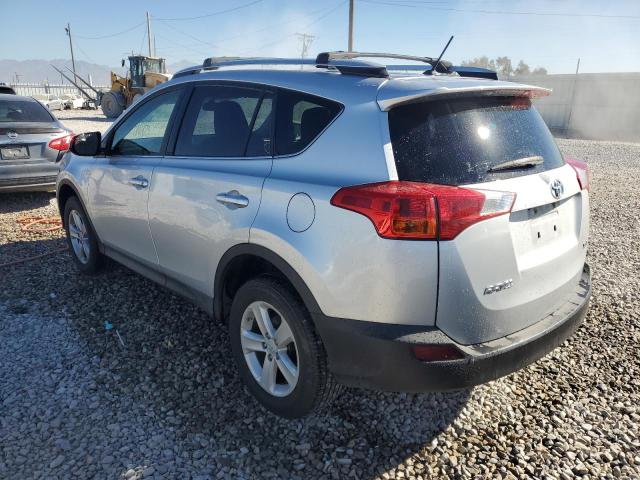 Photo 3 from auction – 2013 TOYOTA RAV4 XLE with VIN JTMWFREV3DD010764