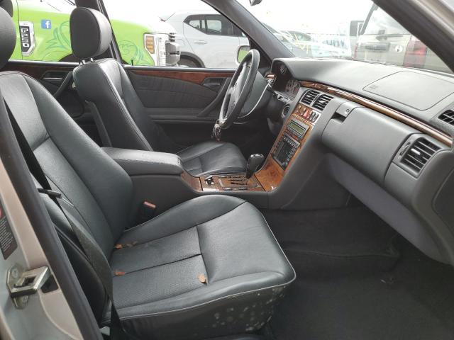 Photo 5 from auction – 2002 MERCEDES-BENZ E 430 with VIN WDBJF83J52X072407