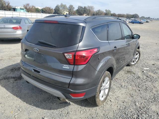 صورة رقم 4 من المزاد - 2019 FORD ESCAPE SEL مع VIN 1FMCU0HD5KUB05830
