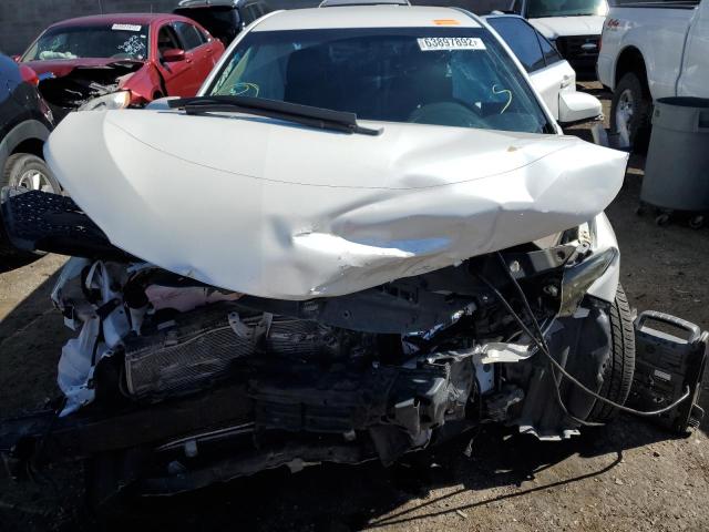Photo 7 from auction – 2017 TOYOTA CAMRY LE with VIN 4T1BF1FK9HU306152