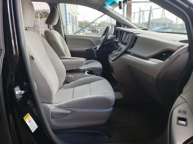 Photo 5 from auction – 2017 TOYOTA SIENNA LE with VIN 5TDKZ3DC8HS851539