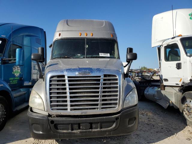 Photo 9 from auction – 2015 FREIGHTLINER CASCADIA 1 with VIN 3AKJGLD51FSGC0026