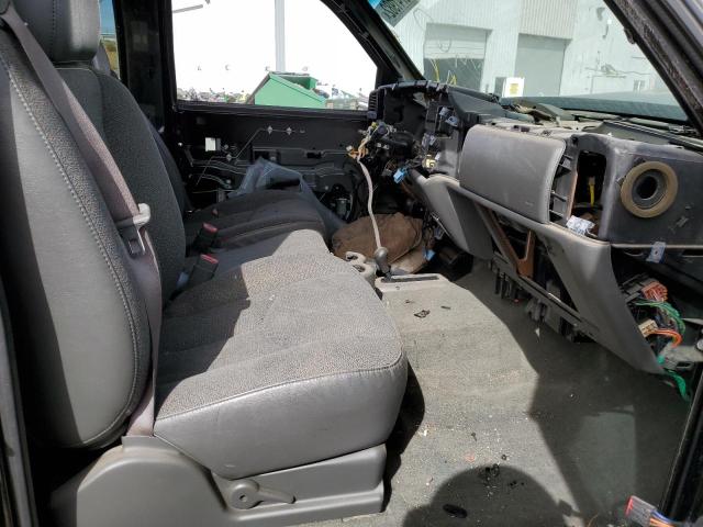 Photo 5 from auction – 2004 CHEVROLET SILVERADO with VIN 2GCEK19T641231577