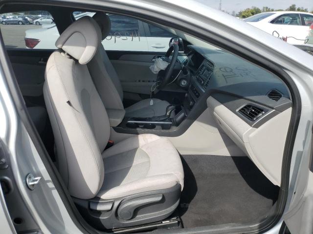 Photo 5 from auction – 2017 HYUNDAI SONATA SE with VIN 5NPE24AF4HH466779