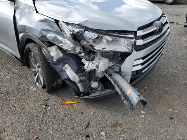 Фото 9 с аукциона – 2017 TOYOTA HIGHLANDER с VIN 5TDJZRFH7HS362072