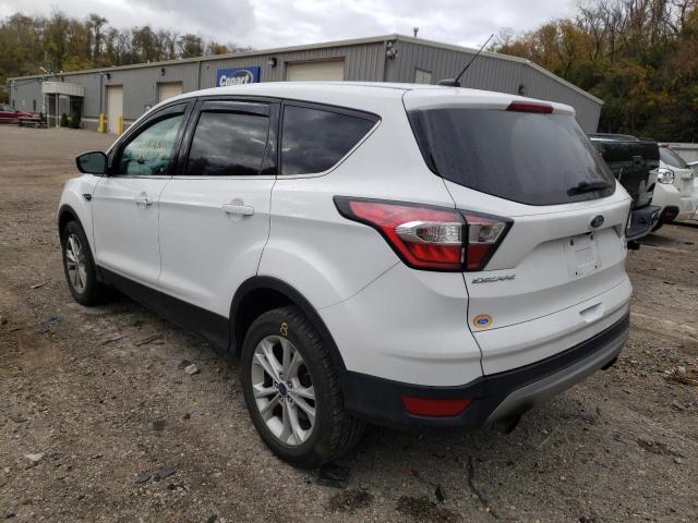 Photo 3 from auction – 2017 FORD ESCAPE SE with VIN 1FMCU9GD3HUB25587