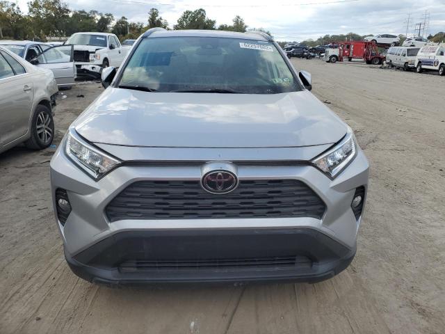 Photo 9 from auction – 2019 TOYOTA RAV4 XLE with VIN JTMP1RFV7KD513275