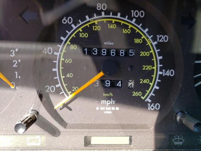 Photo 8 from auction – 1995 MERCEDES-BENZ E 320 BASE with VIN WDBEA32E0SC259052
