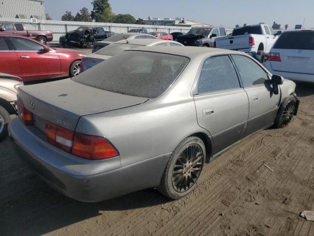 Photo 4 from auction – 1999 LEXUS ES 300 with VIN JT8BF28G9X0159371