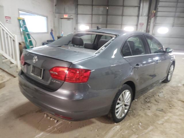 Photo 4 from auction – 2011 VOLKSWAGEN JETTA SEL with VIN 3VWLX7AJ3BM352673