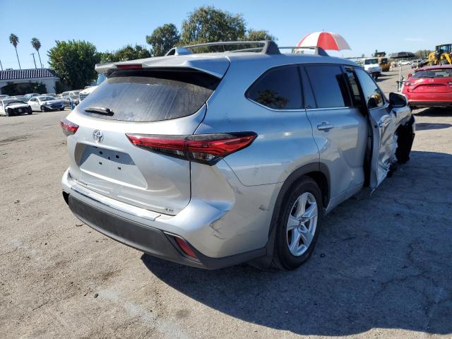 Photo 4 from auction – 2021 TOYOTA HIGHLANDER with VIN 5TDZZRAH2MS085254