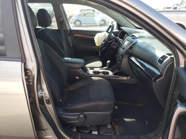 Photo 5 from auction – 2014 KIA SORENTO LX with VIN 5XYKTCA69EG526410