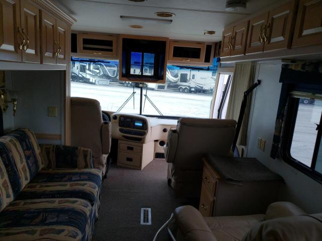 Photo 5 from auction – 2000 FREIGHTLINER CHASSIS X with VIN 4UZ6XJCA2YCH46801