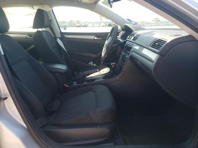 Photo 5 from auction – 2014 VOLKSWAGEN PASSAT S with VIN 1VWAP7A32EC022232
