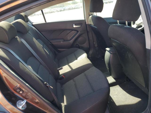 Photo 6 from auction – 2017 KIA FORTE LX with VIN 3KPFK4A78HE070145