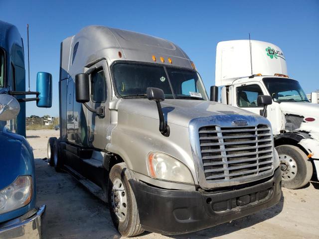 FREIGHTLINER CASCADIA 1 2015 with VIN 3AKJGLD51FSGC0026 - Photo from auction