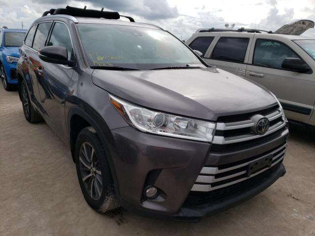 TOYOTA HIGHLANDER 2017 with VIN 5TDJZRFH1HS444511 - Photo from auction