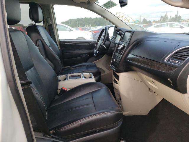 Photo 5 from auction – 2013 CHRYSLER TOWN & COU with VIN 2C4RC1BG5DR706388