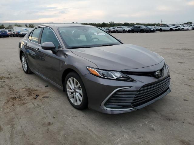 Photo 4 from auction – 2022 TOYOTA CAMRY LE with VIN 4T1C11AK2NU665445