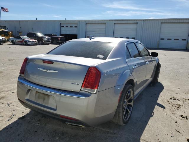 Photo 4 from auction – 2018 CHRYSLER 300 LIMITE with VIN 2C3CCAKG2JH137804