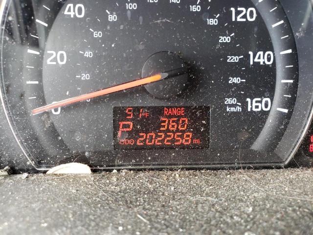 Photo 8 from auction – 2014 KIA SORENTO LX with VIN 5XYKTCA69EG526410