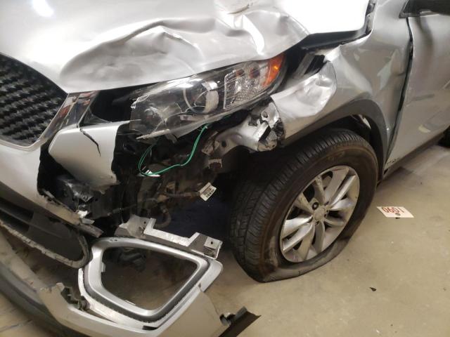 Photo 9 from auction – 2017 KIA SORENTO LX with VIN 5XYPGDA59HG279062