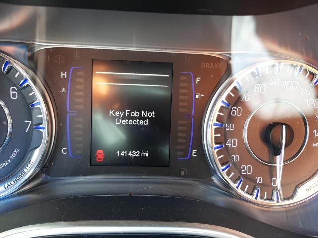 Photo 8 from auction – 2015 CHRYSLER 200 LIMITE with VIN 1C3CCCAB4FN578429