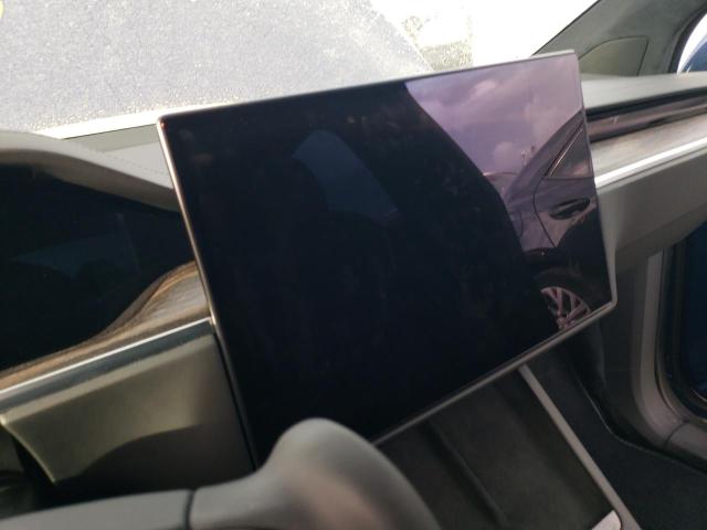 Photo 8 from auction – 2022 TESLA MODEL X with VIN 7SAXCAE52NF345767